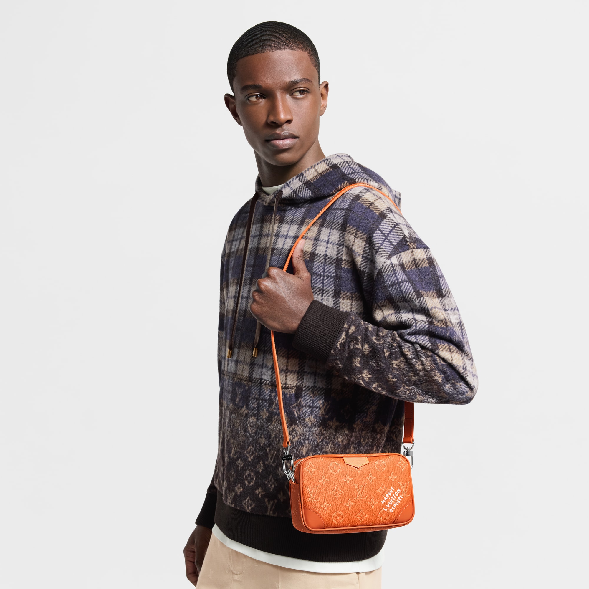 Maas　VUITTON トロカデロ・ウェアラブル ウォレット トロカデロ・ウェアラブル ウォレット モノグラム・エクリプス｜ルイ